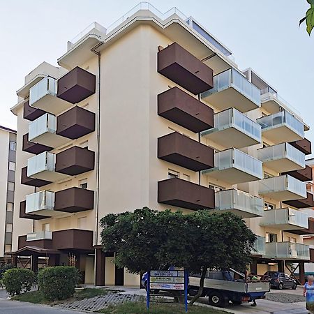 Residence Green Life Бибионе Экстерьер фото